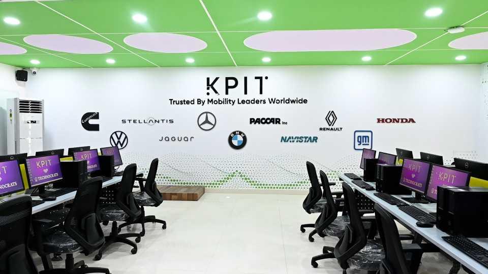 Technocrats Institute of Technology and Science Bhopal KPIT Mobility Lab photo 12